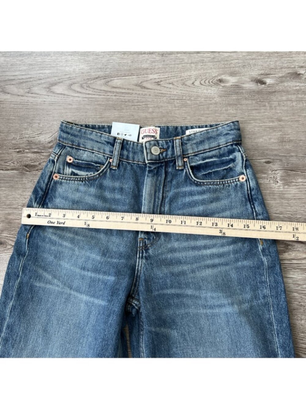 NWT Guess Straight High 80s Straight Jeans Womens 25 Medium Wash High Rise - Picture 10 of 16